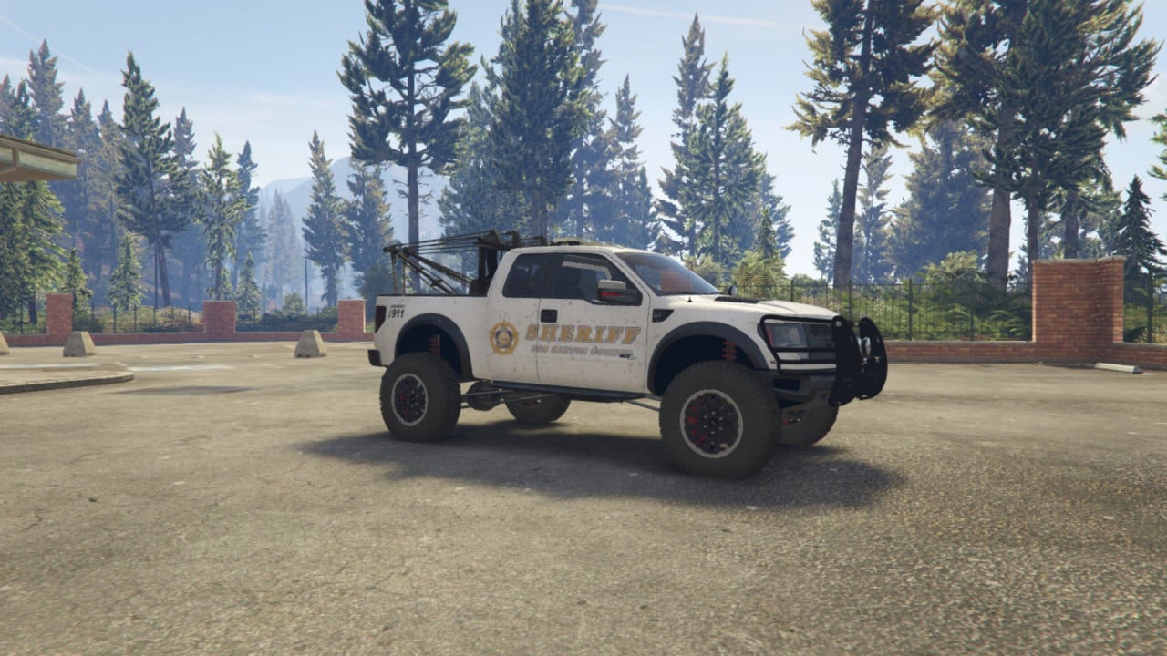 Police Raptor Lifted Towtruck