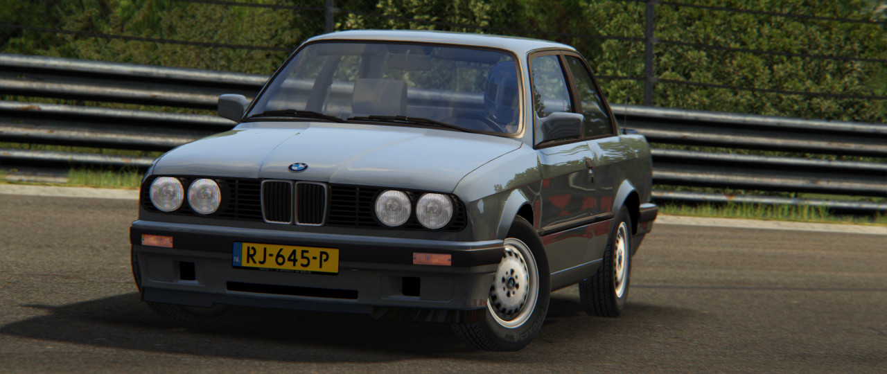 BMW E30 325i Coupe