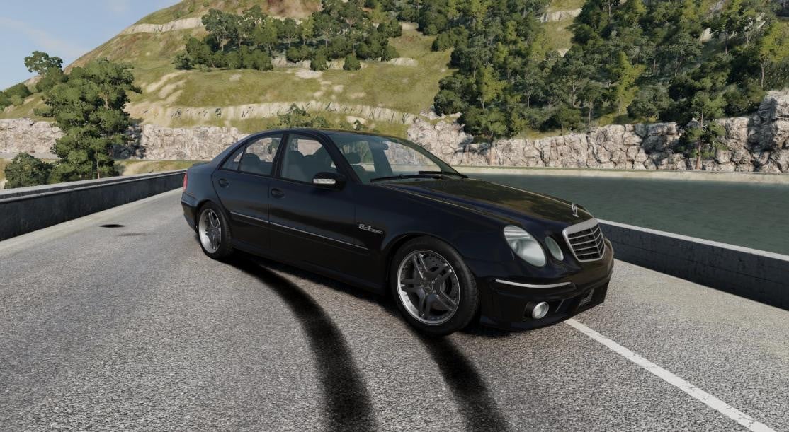 Mercedes-Benz W211