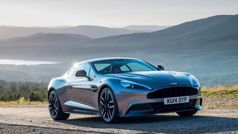 Realistic Handling Aston Martin Vanquish
