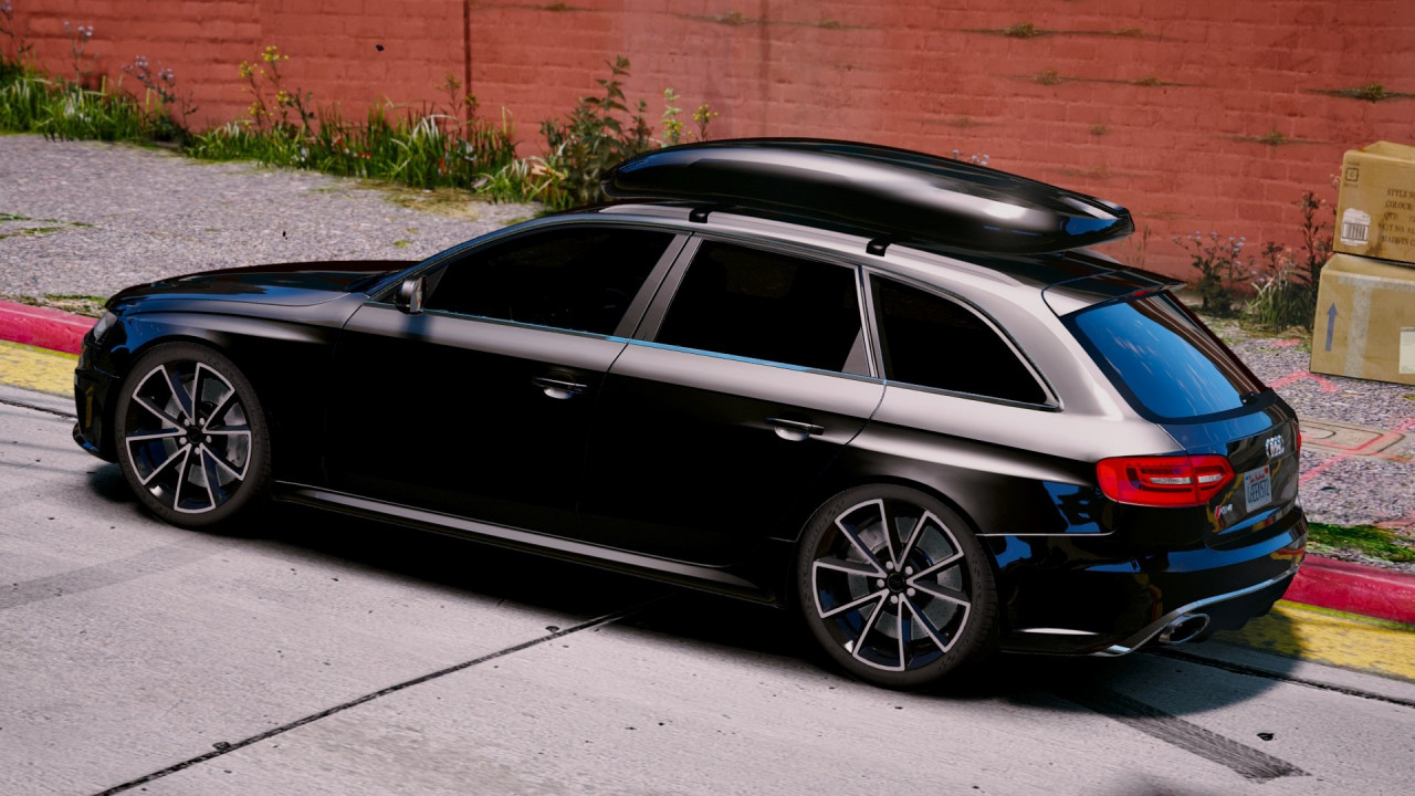 Audi RS4 Avant 2013