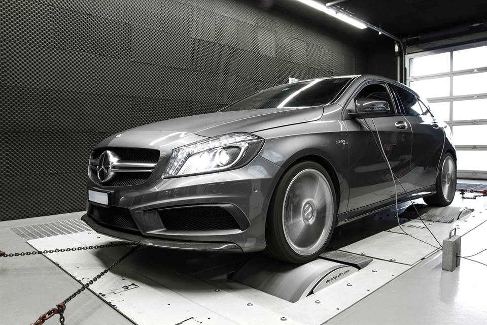 Mercedes-Benz CLA45 AMG Shooting Brake