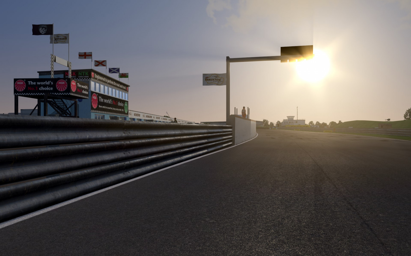 Thruxton image 2