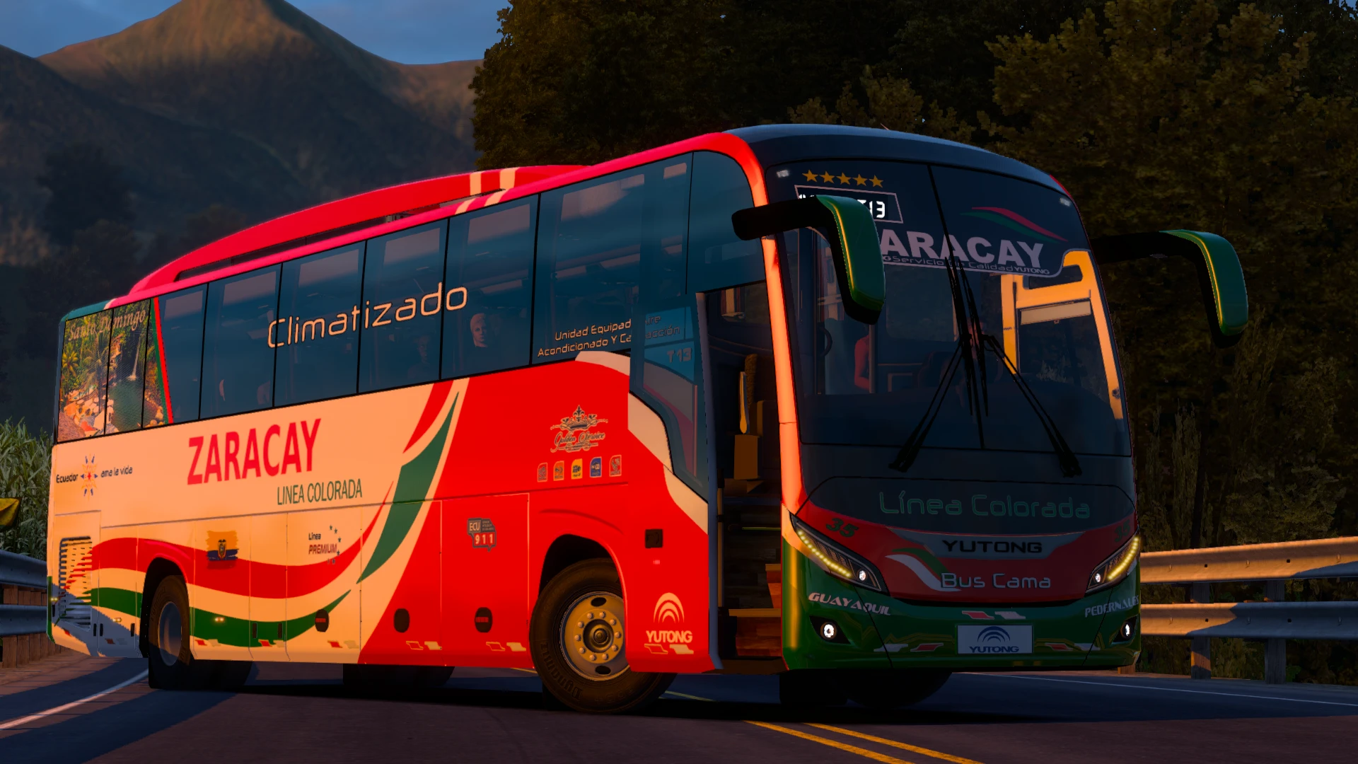 Bus Yutong T13 1.49