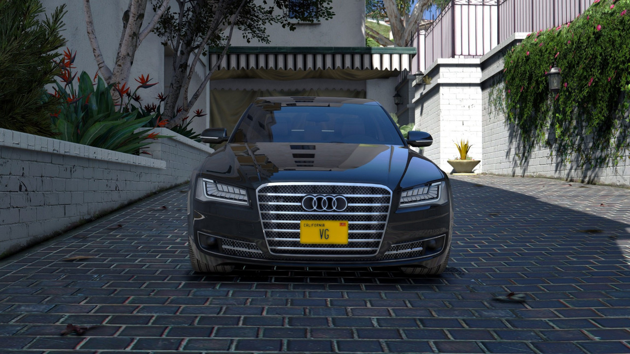 Audi S8