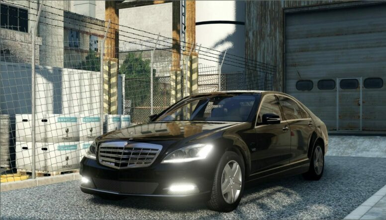Mercedes-Benz W221 AMG